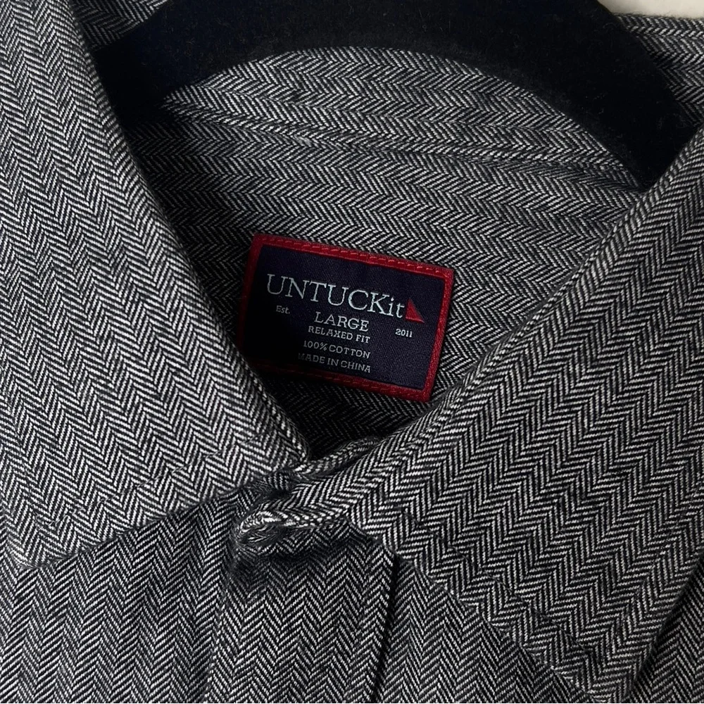 UNTUCKit Mens Size Large Charcoal Gray Casual Button-Down Collared Shirt
